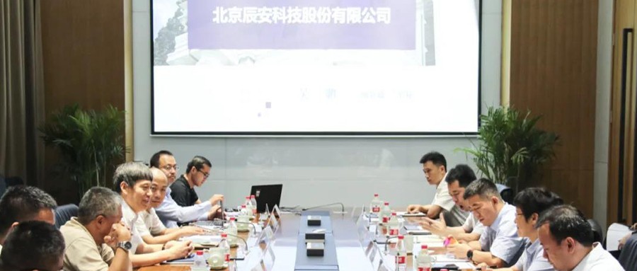 �����ǻ۶���������ʯ����Ͷ�������ƶ����ſƼ����к����Ų�Ͷ