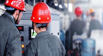 �������ձ���������Ӧ����ҵʻ�������쳵��